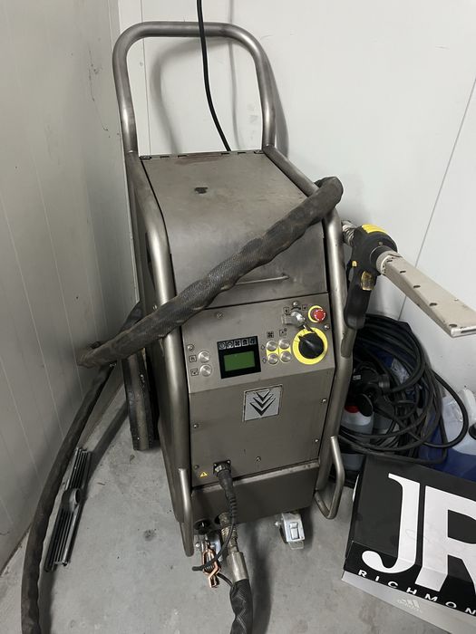 Maszyna do czyszczenia suchym lodem Kärcher IB 7/40 Adv