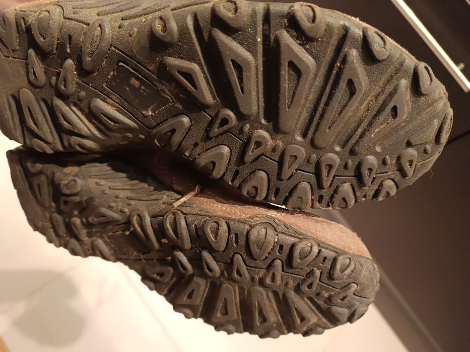 Buty sportowe outdoorowe 39