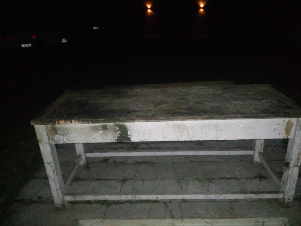 Stoł loft zabytek z wojskowego szpitale lata 60 petarda  duży ciężki