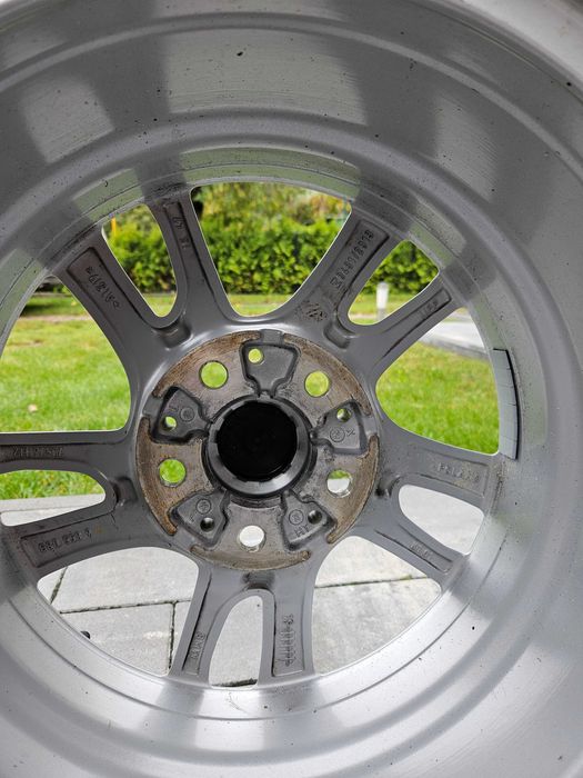 Koła zimowe bmw I  195/60 /16 nowy model