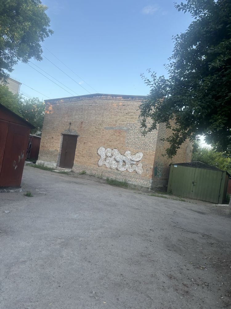 Приміщення під склад, виробництво
