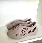 Klapki Foam Runner Bezowe jasne influencer Styl Yeezy