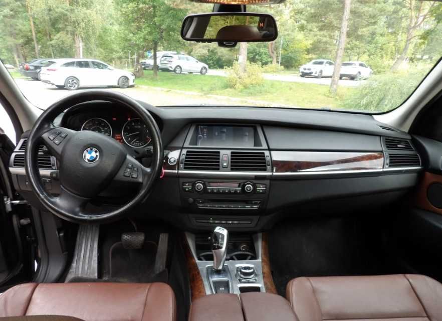 BMW X5 2012 xDrive 40d