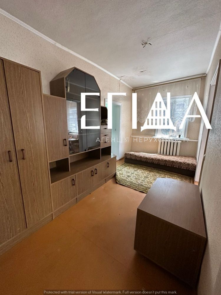 Продаж пів будинку в центральній частині міста