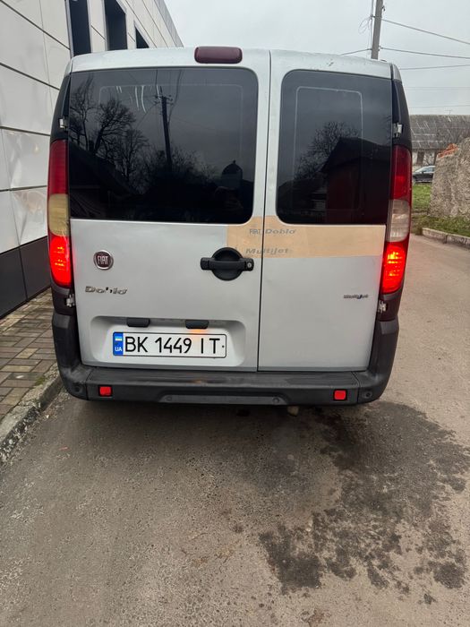 Продам Фиат добло Пасажир 5-ти местный  машина очень хороший состояние