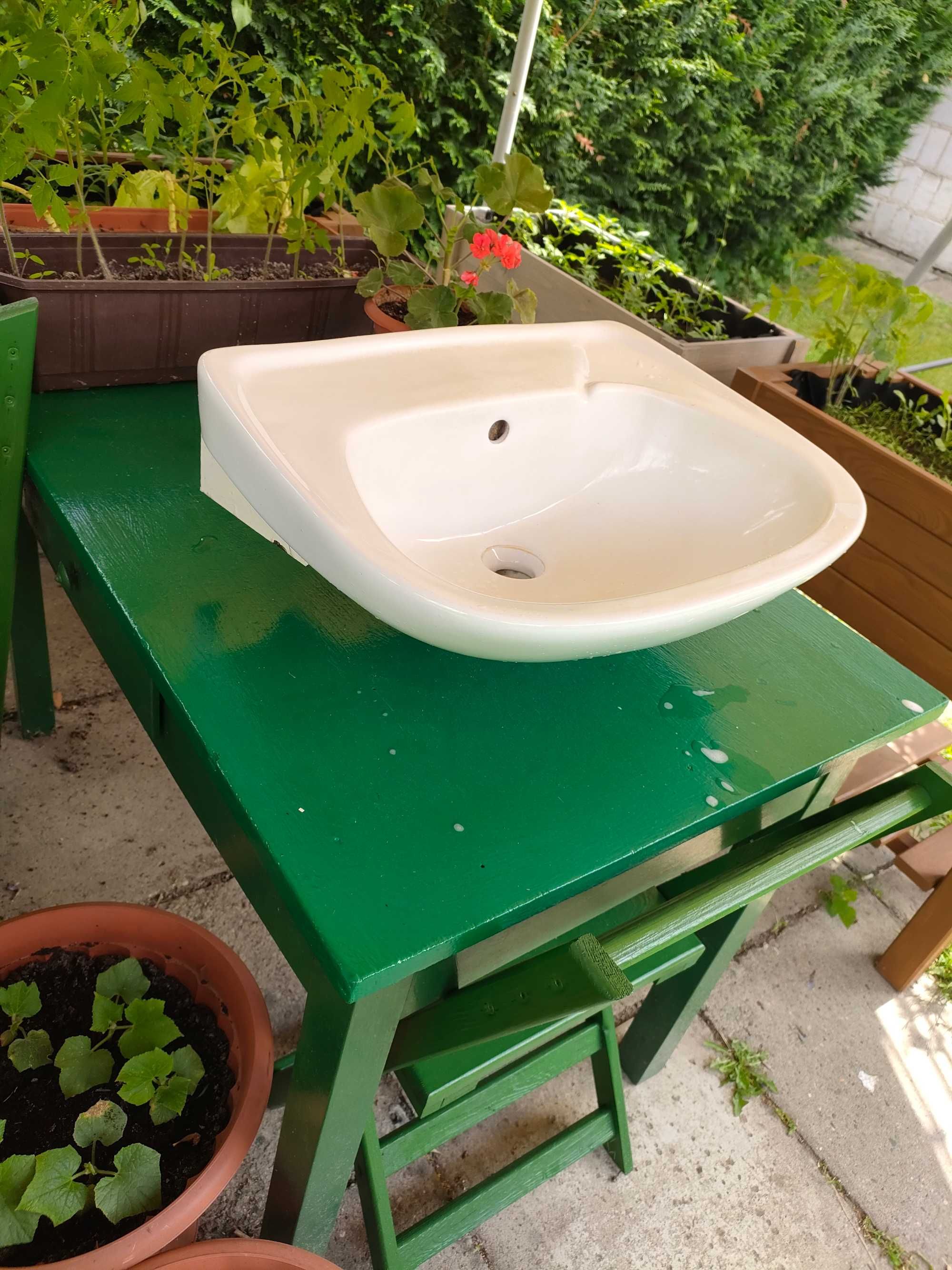 Sprzedam umywalkę ścienną 55 cm