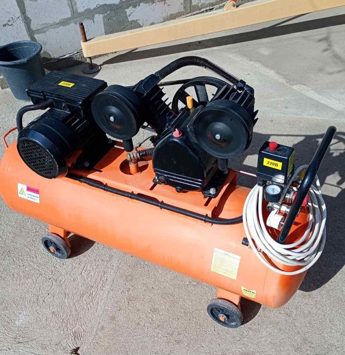 Продам компресор