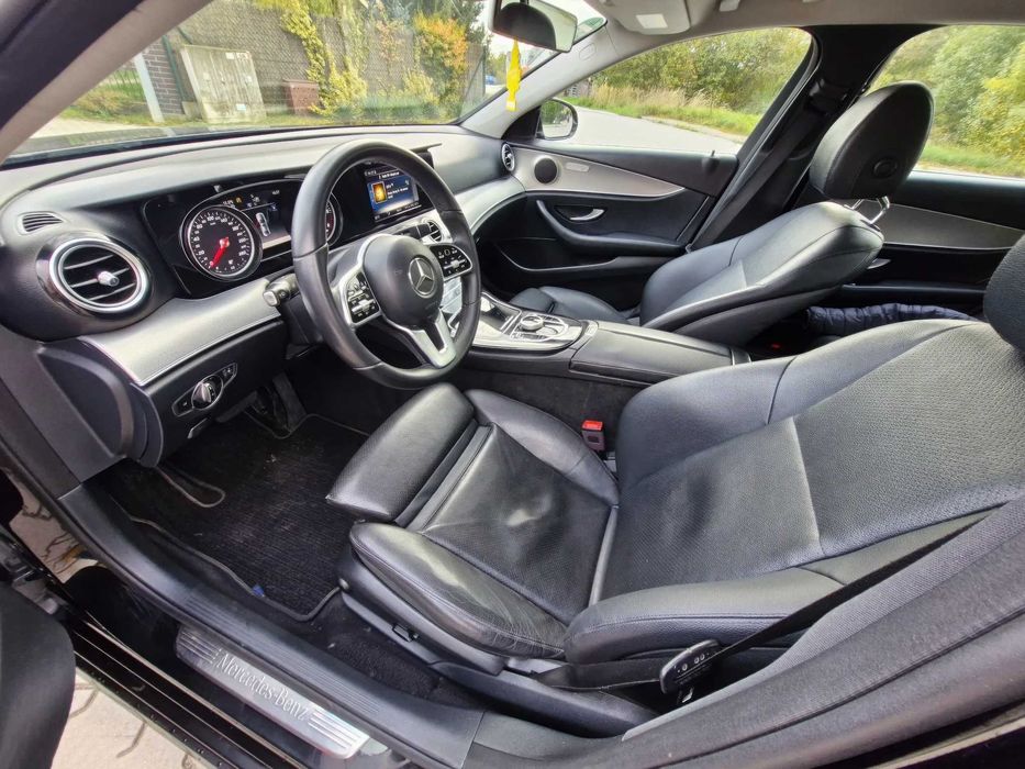 2018 Mercedes-Benz Klasa E 200 d 9G-TRONIC