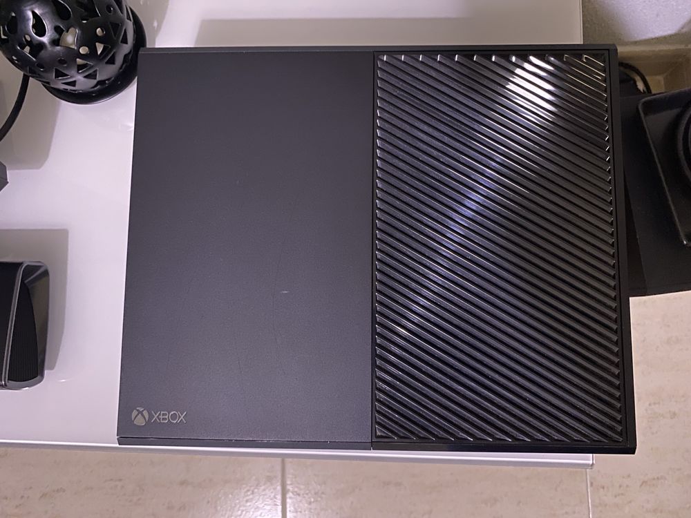 Xbox one 500gb - sem comando