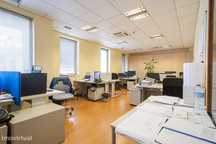 Escritórios entre 10m2 e 70m2