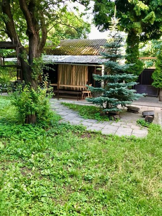 Оренда будинку (спарка) вул.Антоновича, розглядають з тваринами.