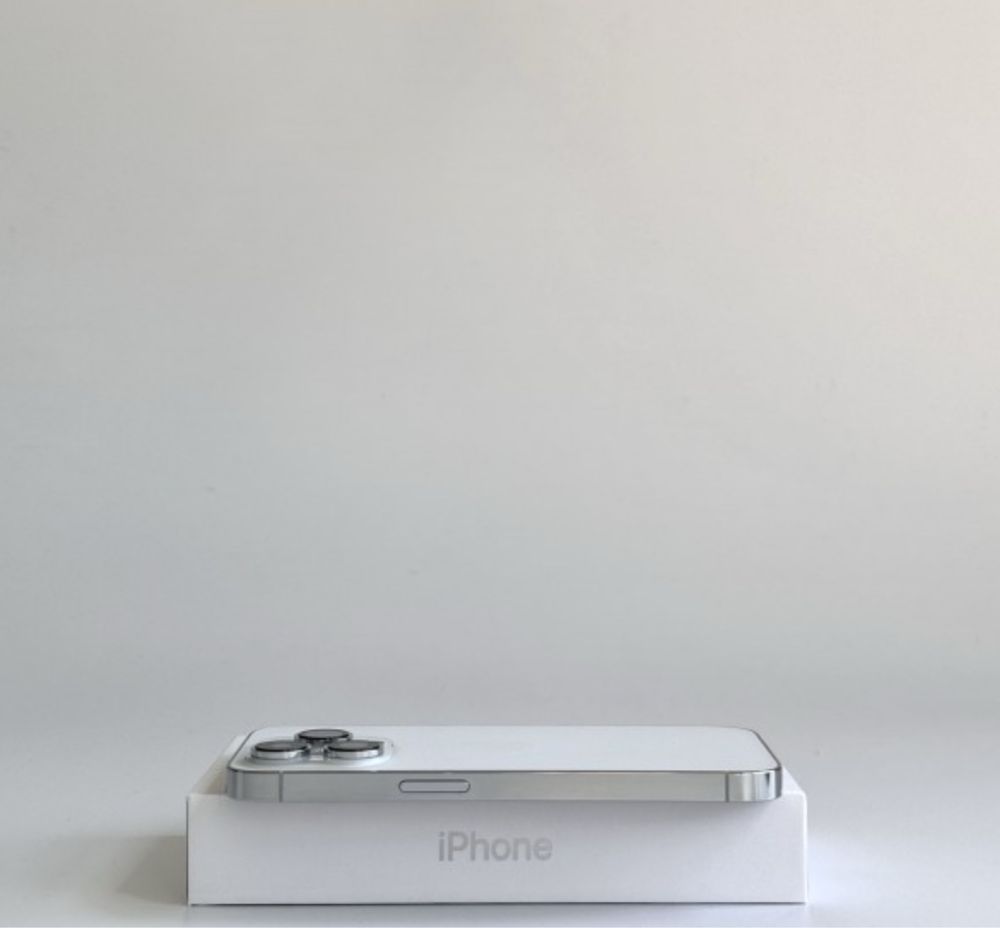 Вживаний iPhone 14 Pro Max 256 ГБ Silve