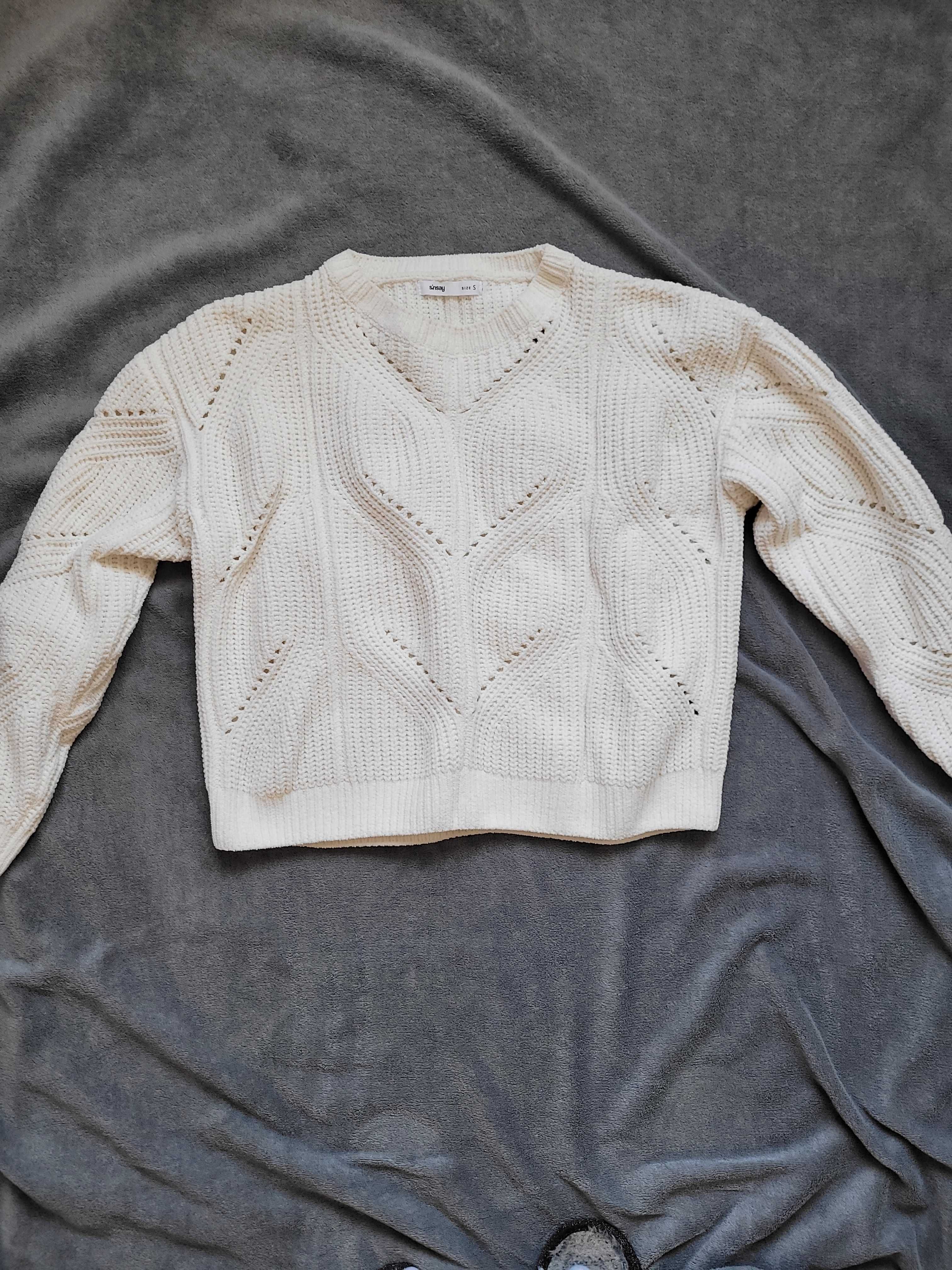 Damski swetr kremowy Sinsay