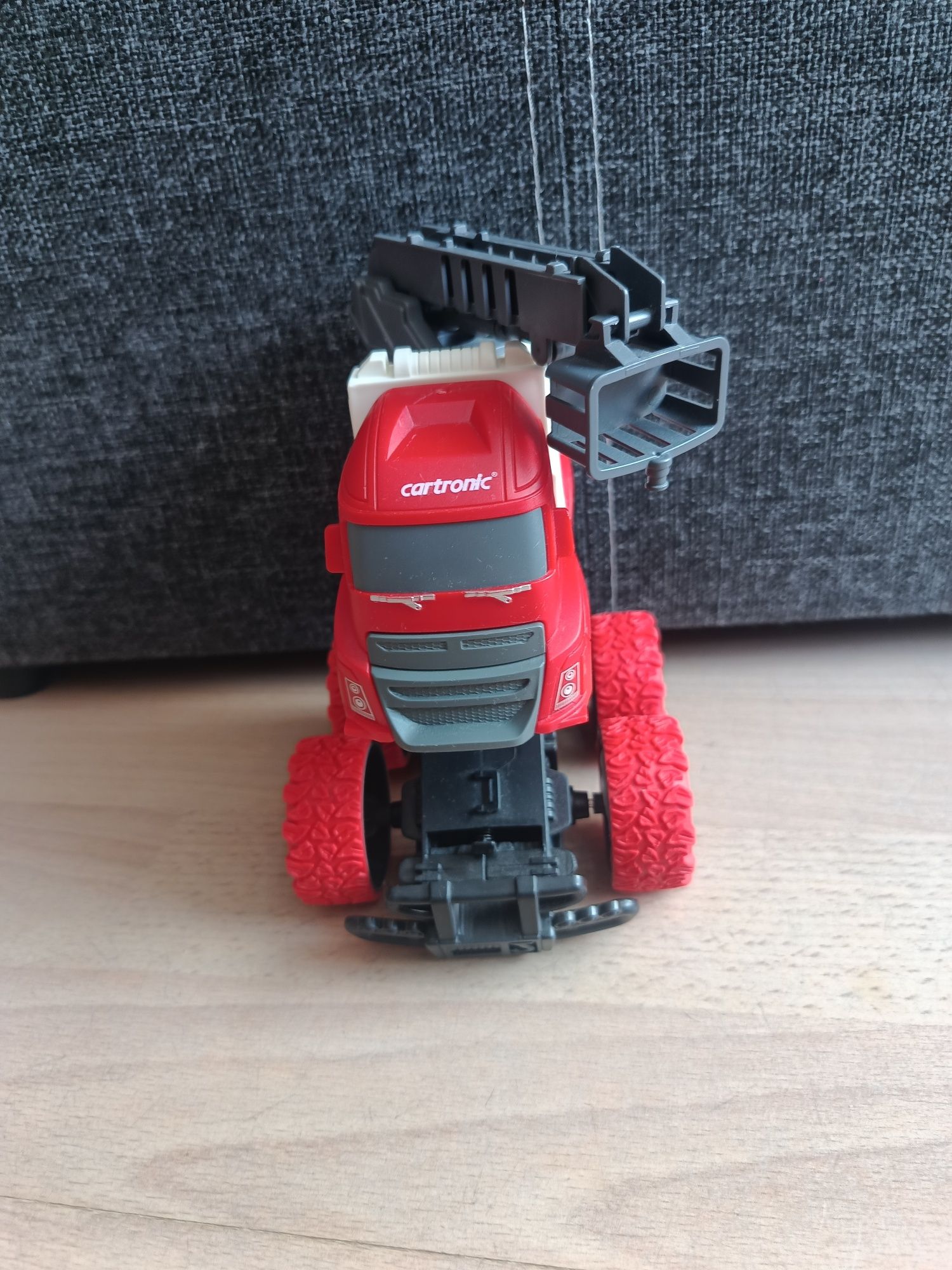 Auto monster track