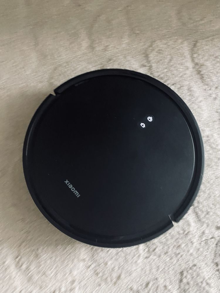 Продам миючий робот пилосос xiaomi robot vacuum e10c