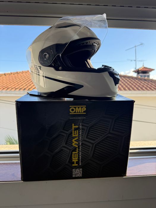 Capacete omp circuit evo
