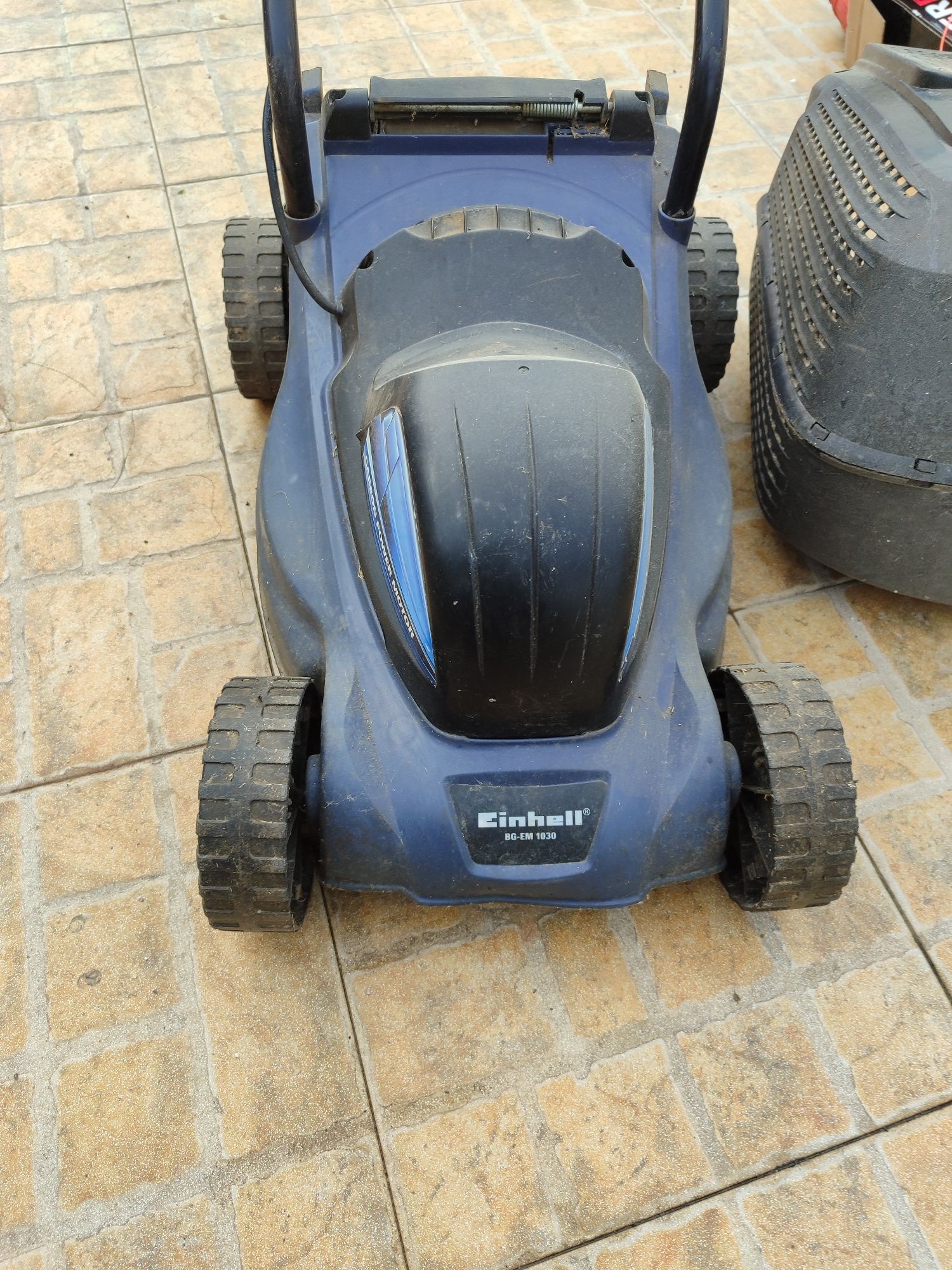Corta relva e aparador