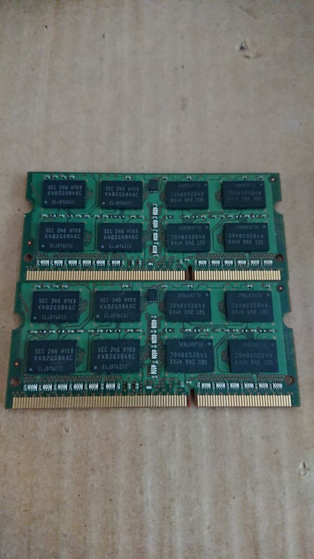 Samsung DDR3L 1600 mhz 2 шт по 4 gb