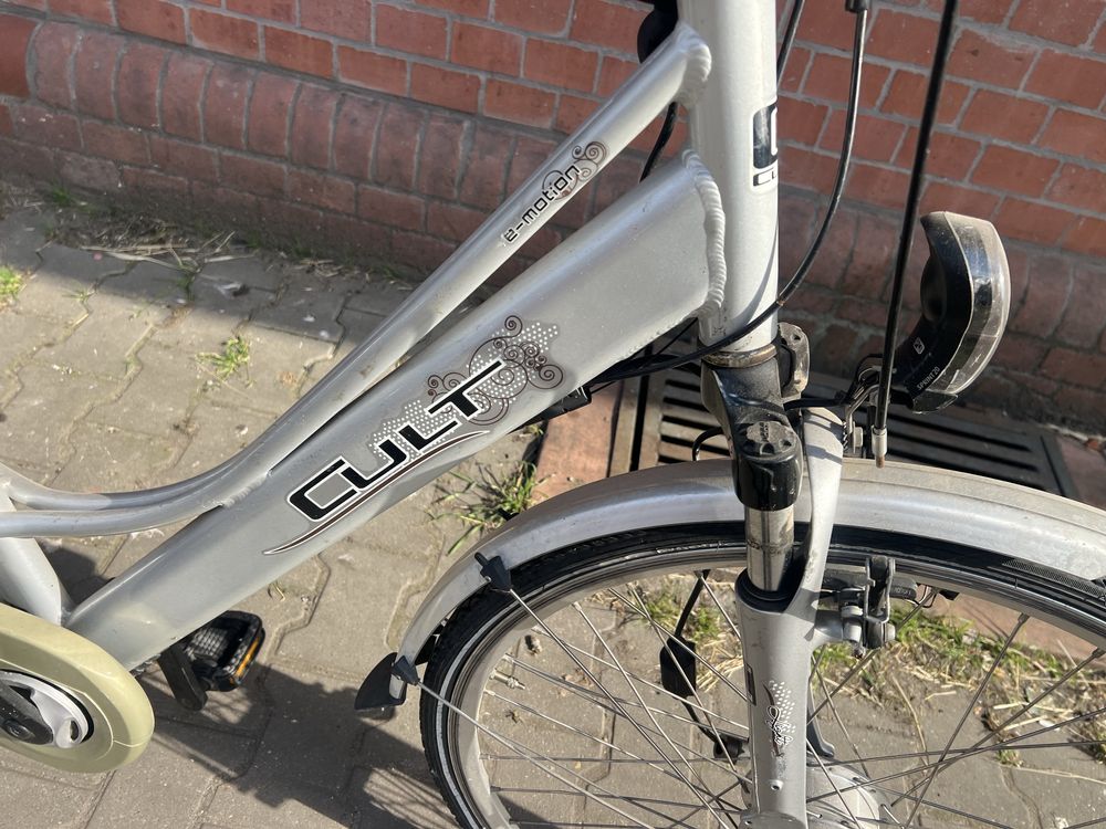 Rower elektryczny E-CULT 36V / na czesci lub do skompletowania