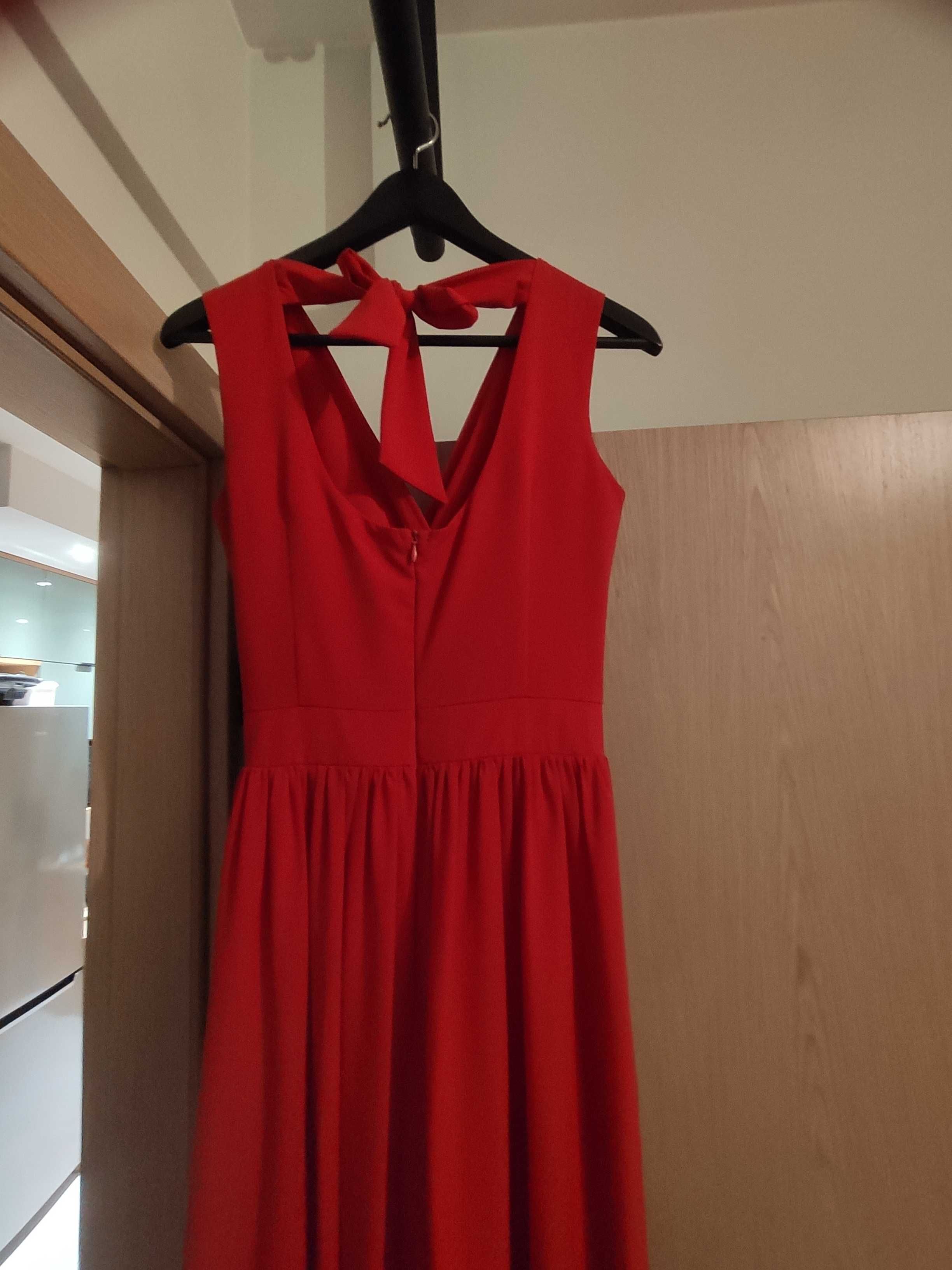 Sukienka czerwona maxi