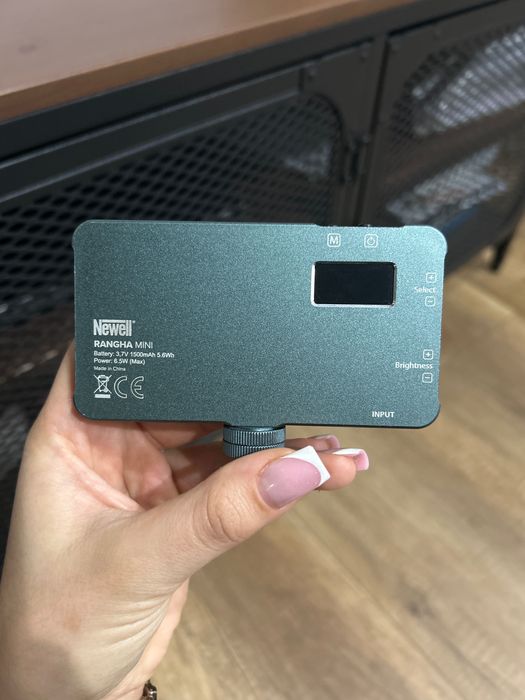 Kompaktowa lampa LED NEWELL RGB-W Rangh Mini