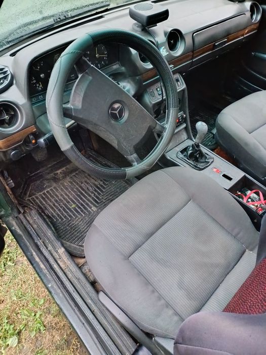 Mercedes w123 Мерседес