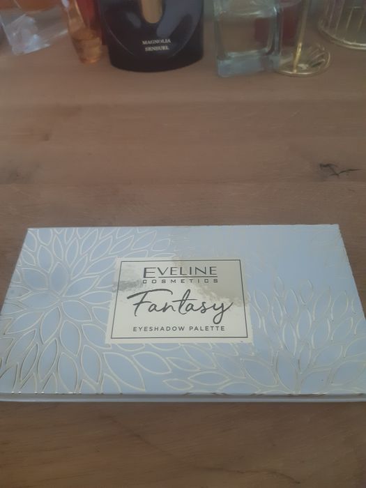 Paletka cieni Eveline Fantasy