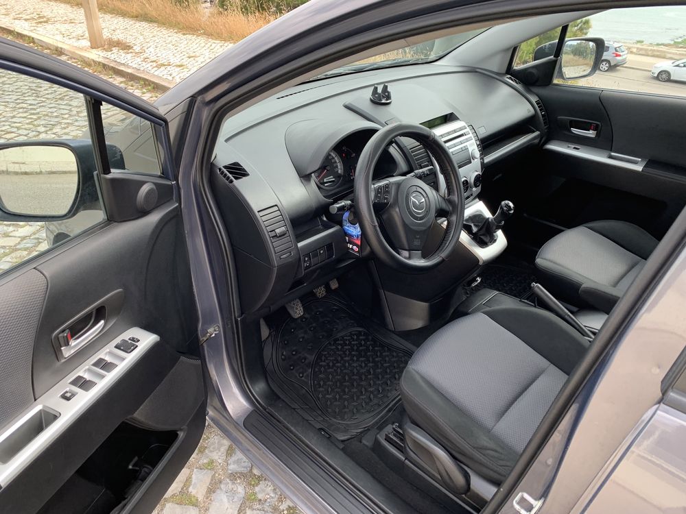 Mazda 5 carro em otimo estaro