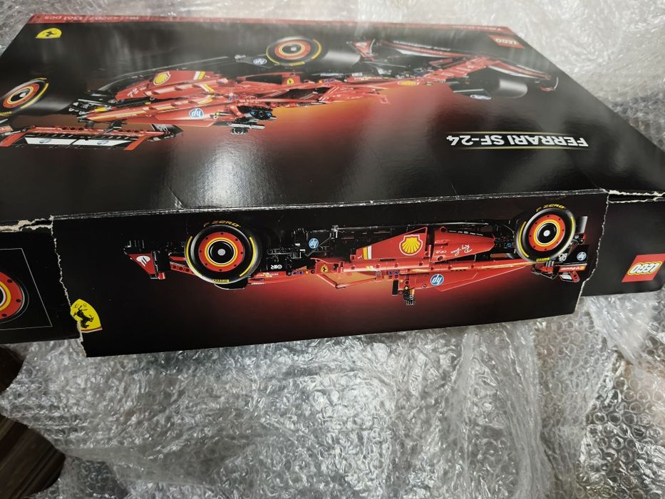 LEGO Technic Ferrari SF-24