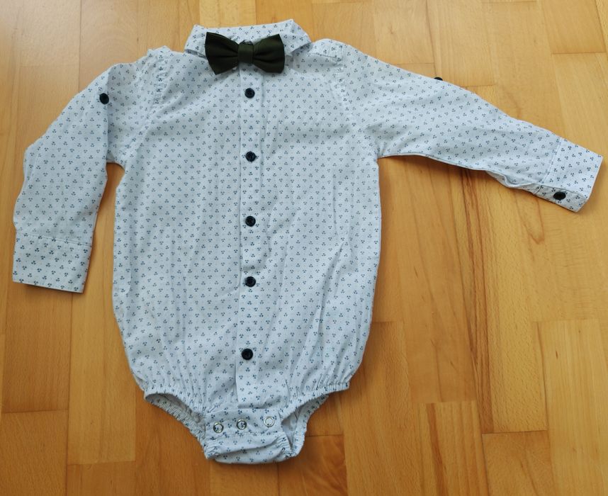 Eleganckie koszulobody z muszką r 74 80