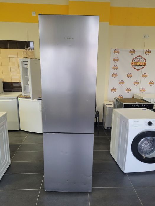 Sprzedam dużą lodówkę firmy Bosch z możliwością transportu