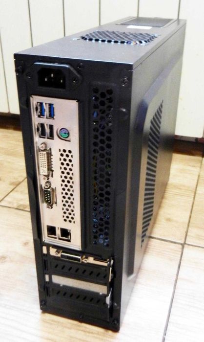 Системный блок: ASUS P9D-i, Xeon-E3-1225, 16 GB DDR3-1600, 500 GB HDD