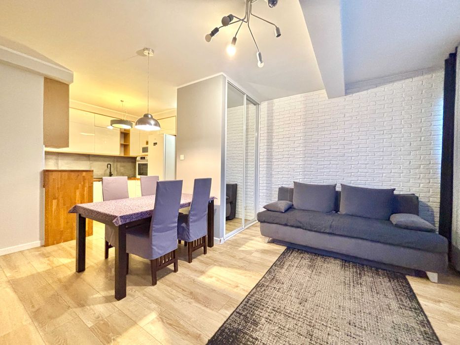 3-pokojowe mieszkanie 62mkw z klimatyzacją i garażem w Starej Miłosnej