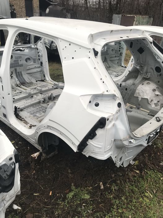 Четвертина Chevrolet bolt EUV