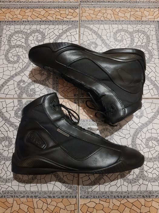 Шкіряні моточеревики Forma (42/27 см)