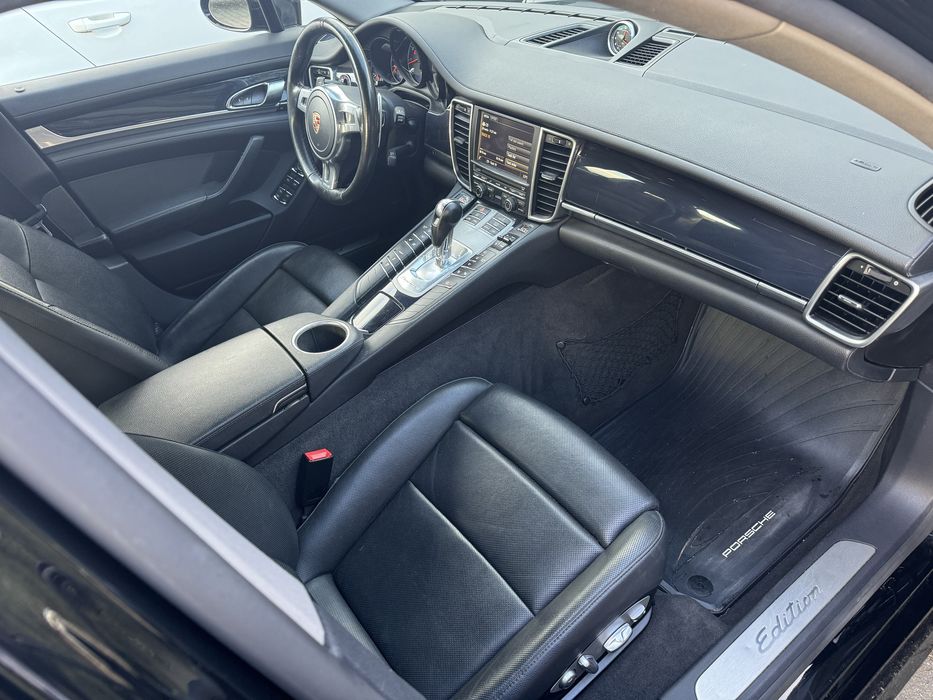 Porsche panamera 4x4 3.6 2016 edition
