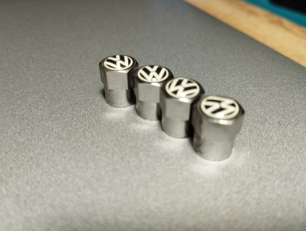 Zaworki nakrętki wentylki osłonki wentylków ASO VW Volkswagen