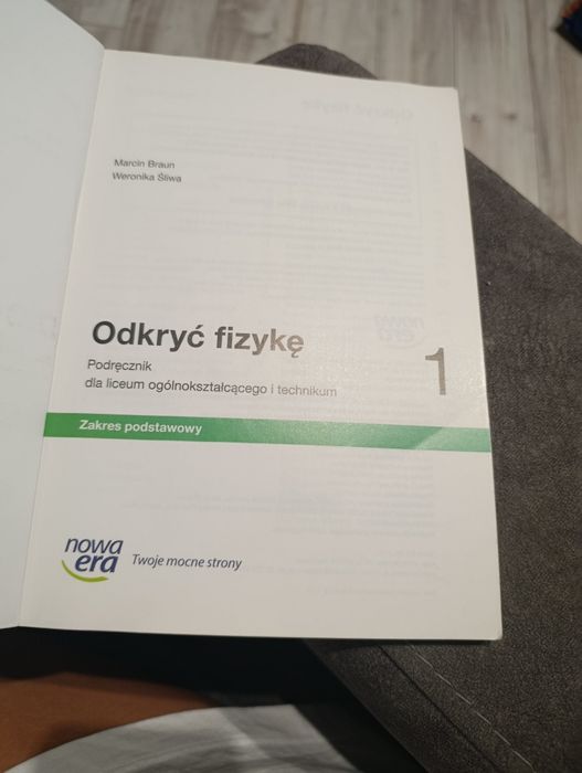 Podręcznik do fizyki do liceum i techniki klasa 1