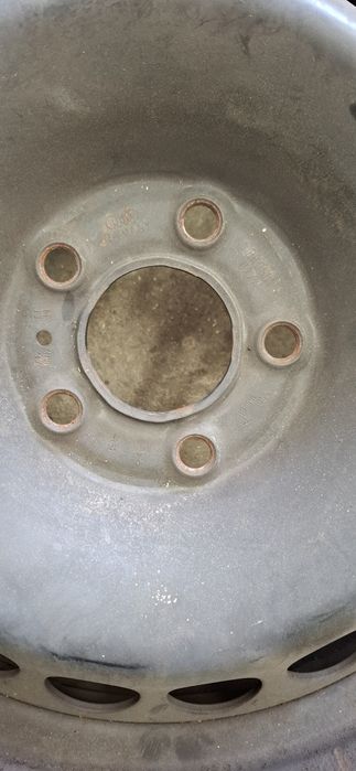 Stalowe felgi audi 5x112 16