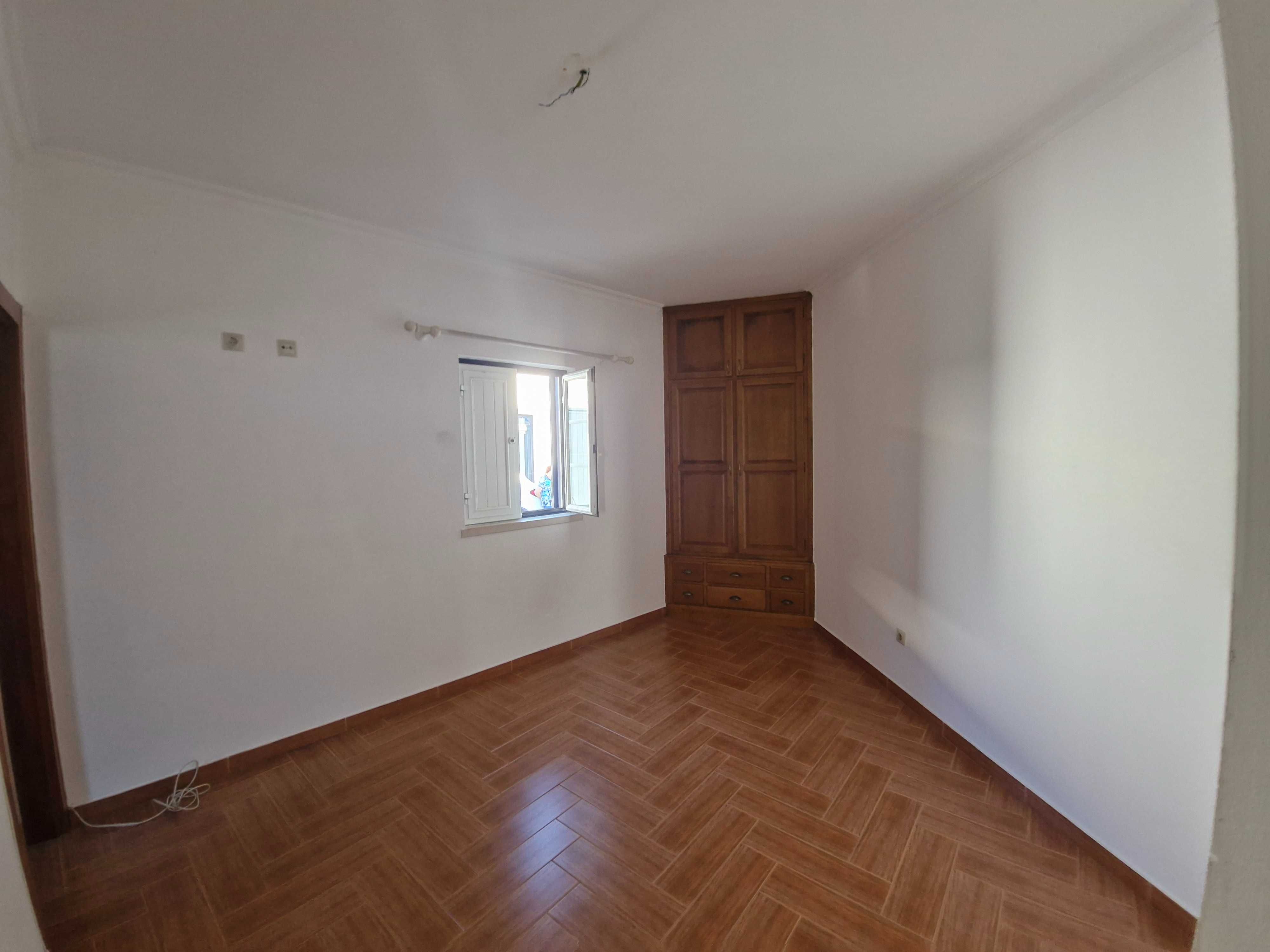 Casa com 3 quartos Trigaches
