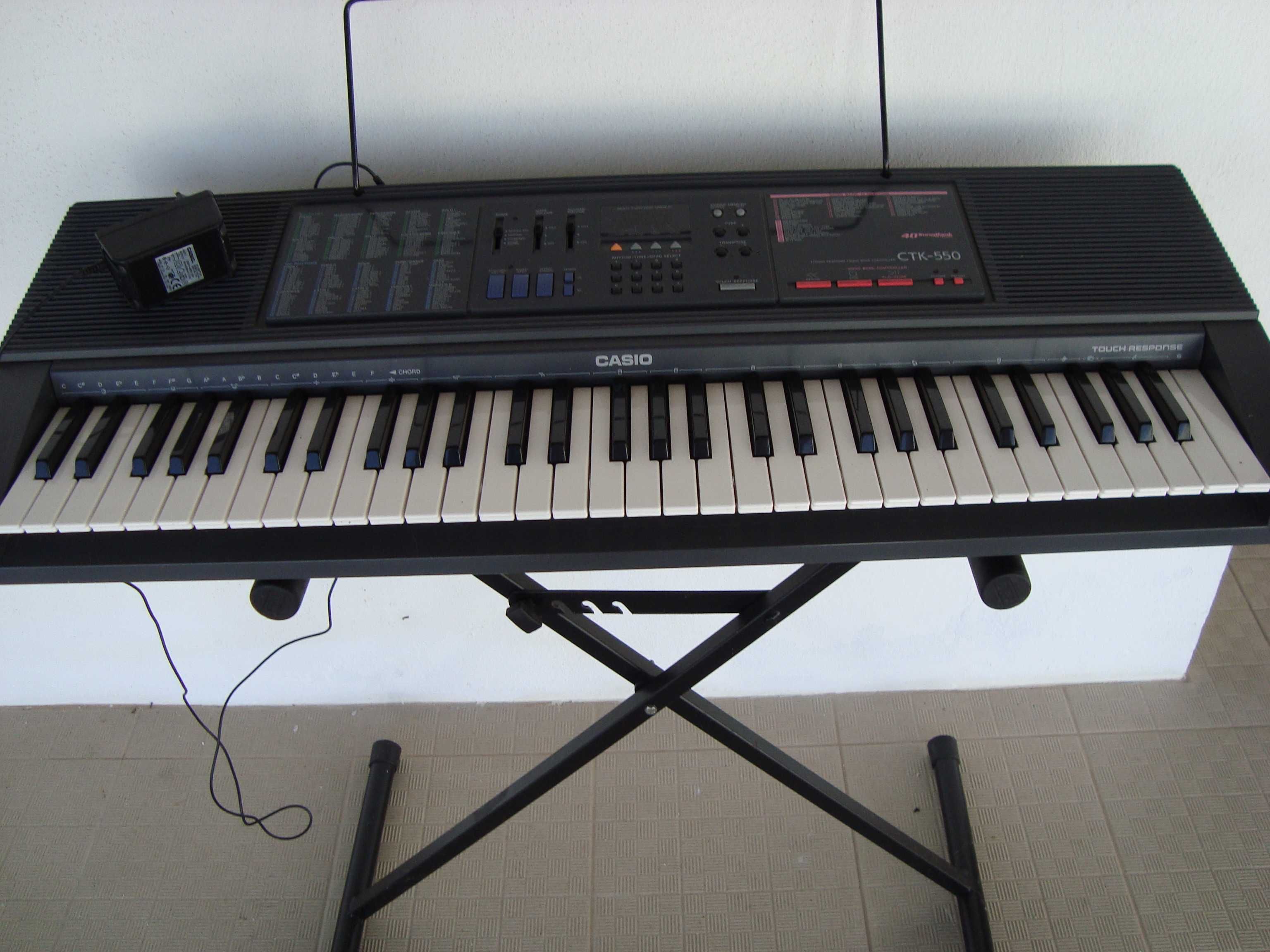 Piano Eletrónico Casio como novo