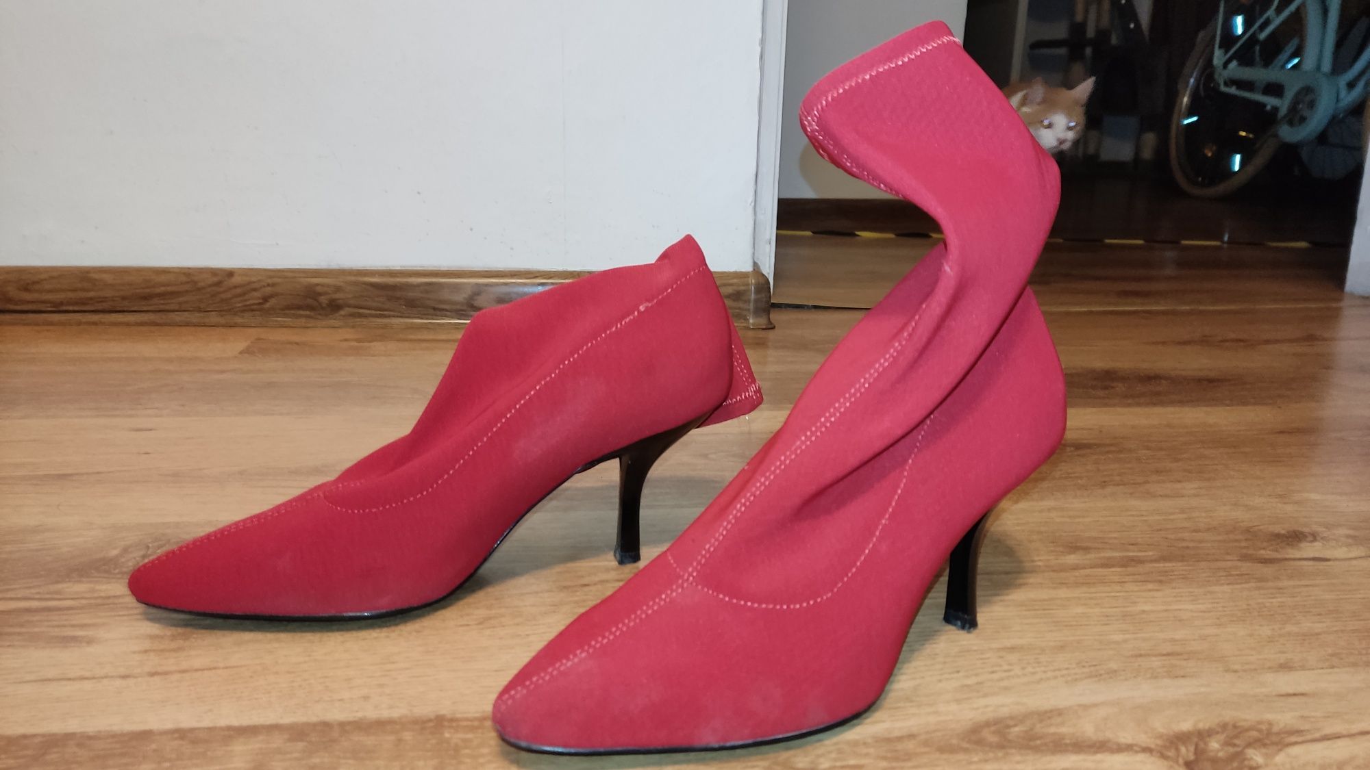 Eleganckie buty skarpetowe r.40