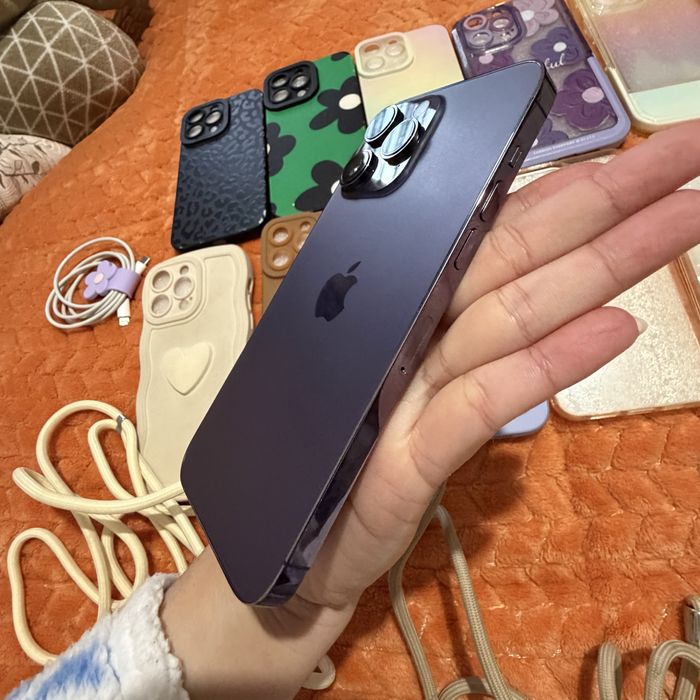 iPhone 14 Pro Max - 128GB - Roxo (Na garantia ainda)