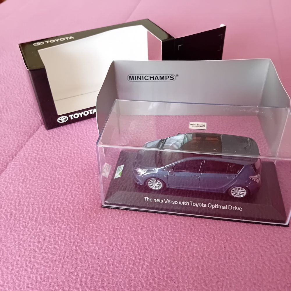 Miniatura Toyota urban Cruiser