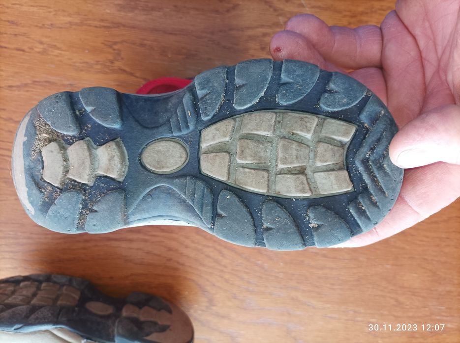 Buty  zimowe dla dziecka r.25