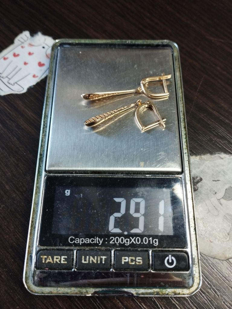 Золотые сережки 2.91 грамма