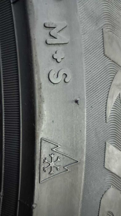 2x 235/45R18 PIRELLI Sottozero 3 bieżnik 6,61 mm zima 2022