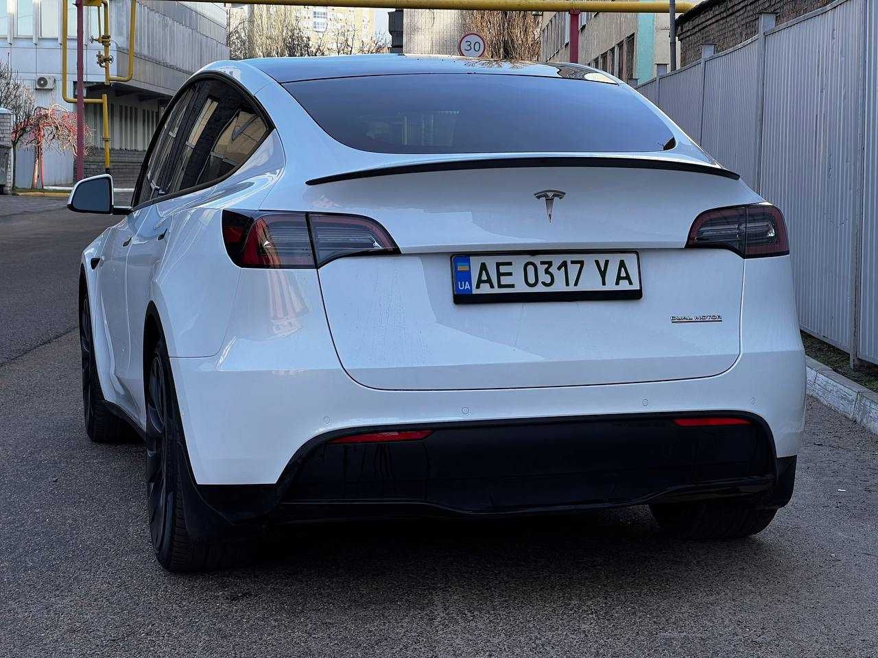 Продам Tesla Model Y 2021