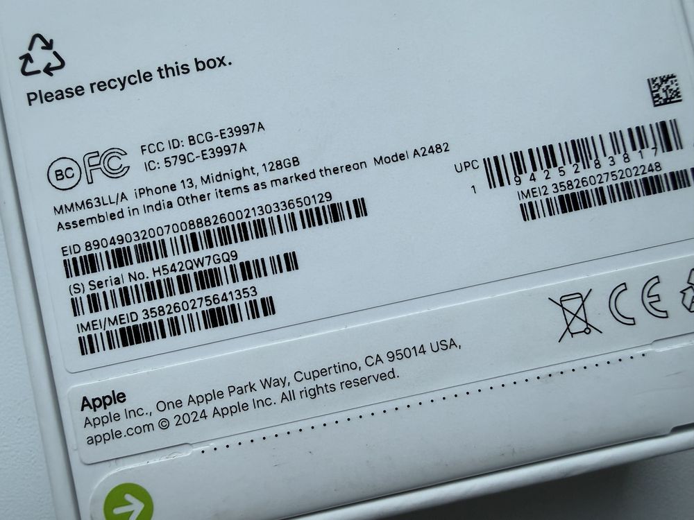 Новий запакований iPhone 13 128gb Mignight R-Sim