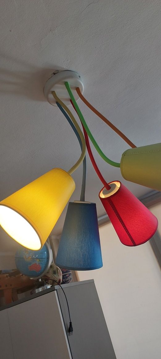 Lampa wisząca do pokoju dziecka
